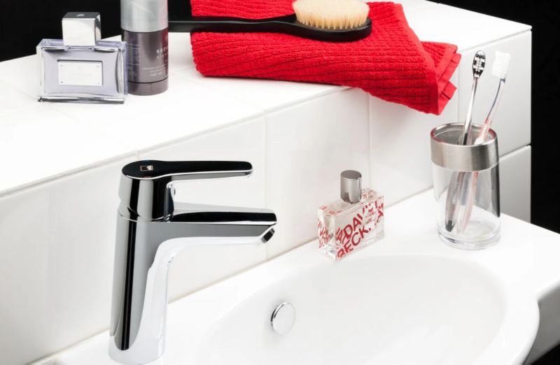 Oras Saga XL håndvaskarmatur med fast tud og perlator, 1 stk.