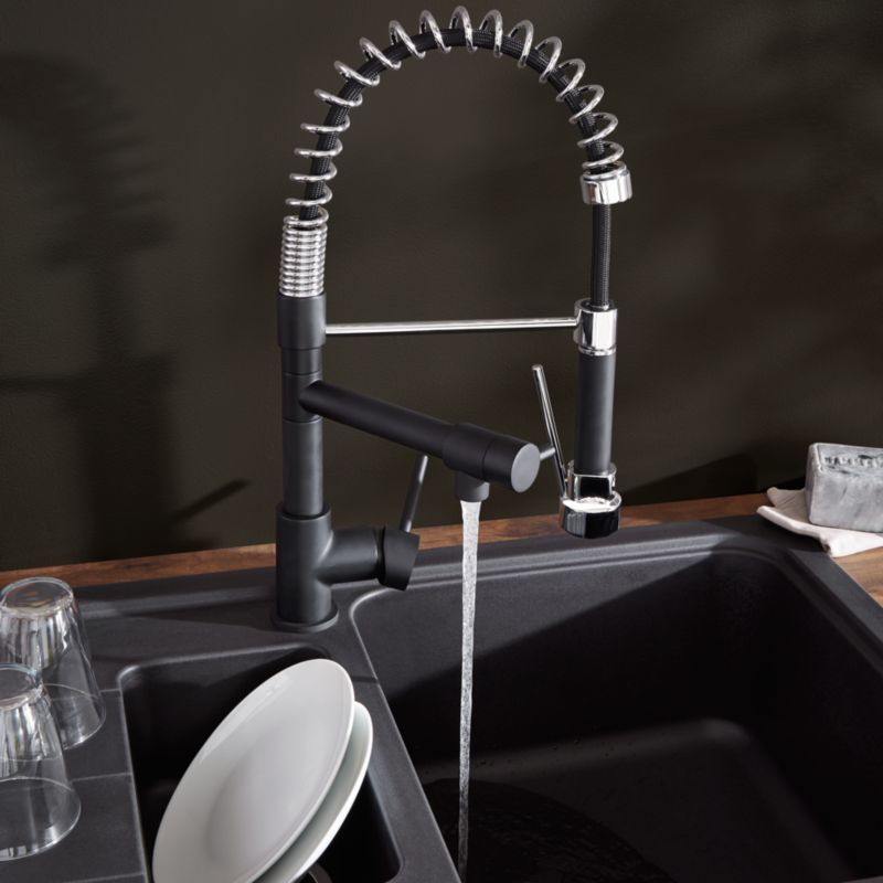 Bilbrough køkkenarmatur med sort, udtrækkelig tud