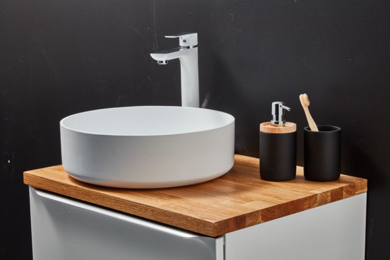 Badeværelsesbordplade i egetræ 80,5 x 46 x 2,7 cm