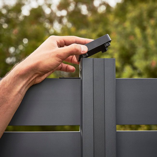 GoodHome Neva stolpehætte i antracit