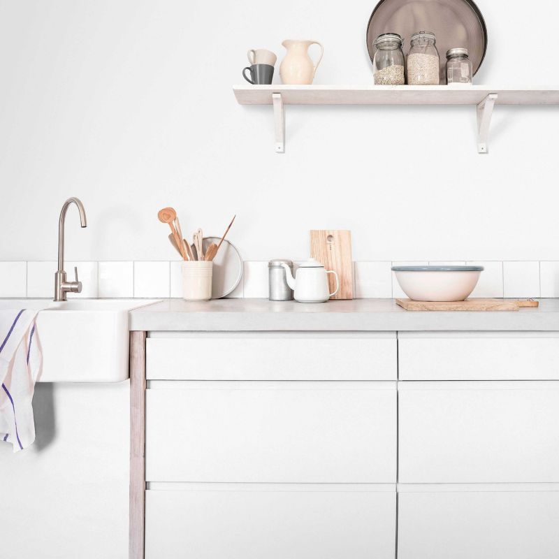 Dulux Szybka Odnowa hvid renoveringsmaling til køkkenmøbler 0,75 l