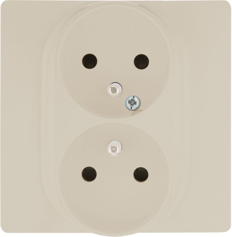 Legrand Niloe dobbelt indbygningsstik med jord, komplet i cremefarve