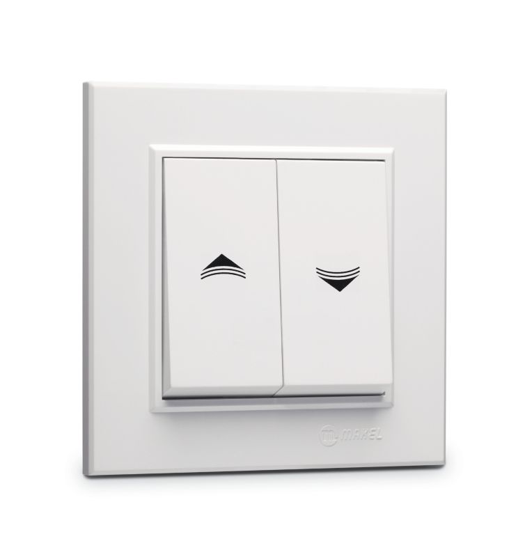 Enkeltstikdåse med klap Makel Karea med jordforbindelse i hvid