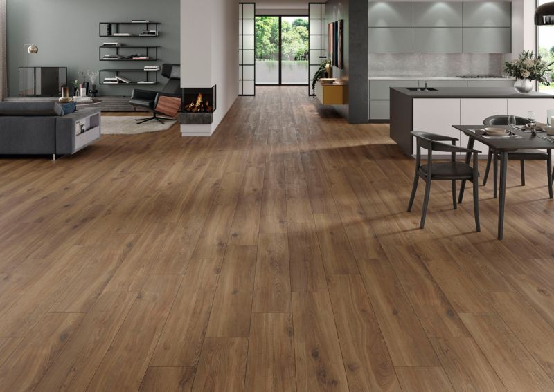 Volte Nogal porcelænsflise 30 x 150 cm 1,3455 m²