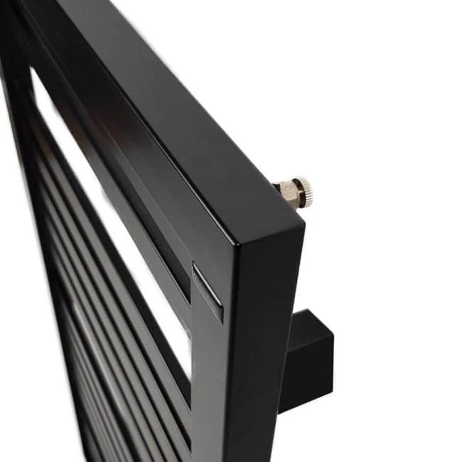 Sort Kleo badeværelsesradiator 98 x 54 cm