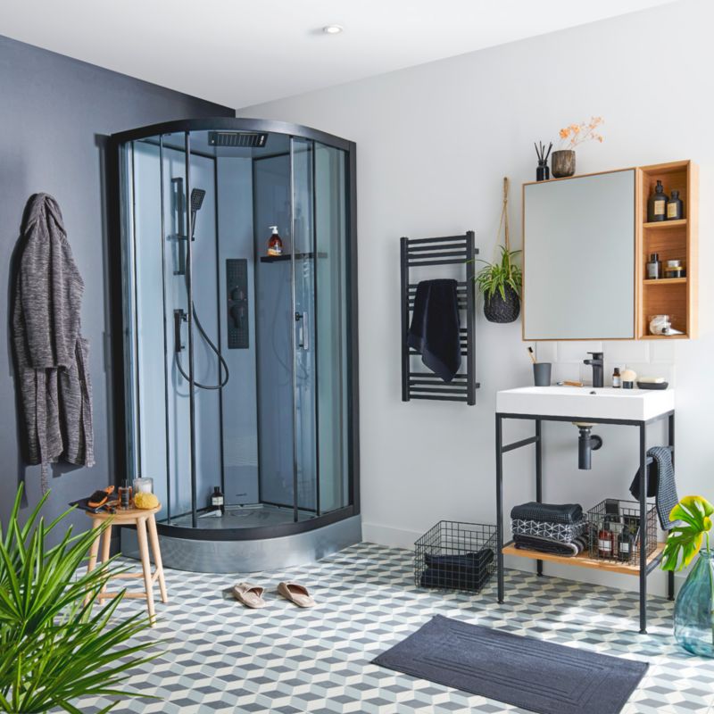 GoodHome Beloya 90 cm sort halvrund brusekabine med hydromassage