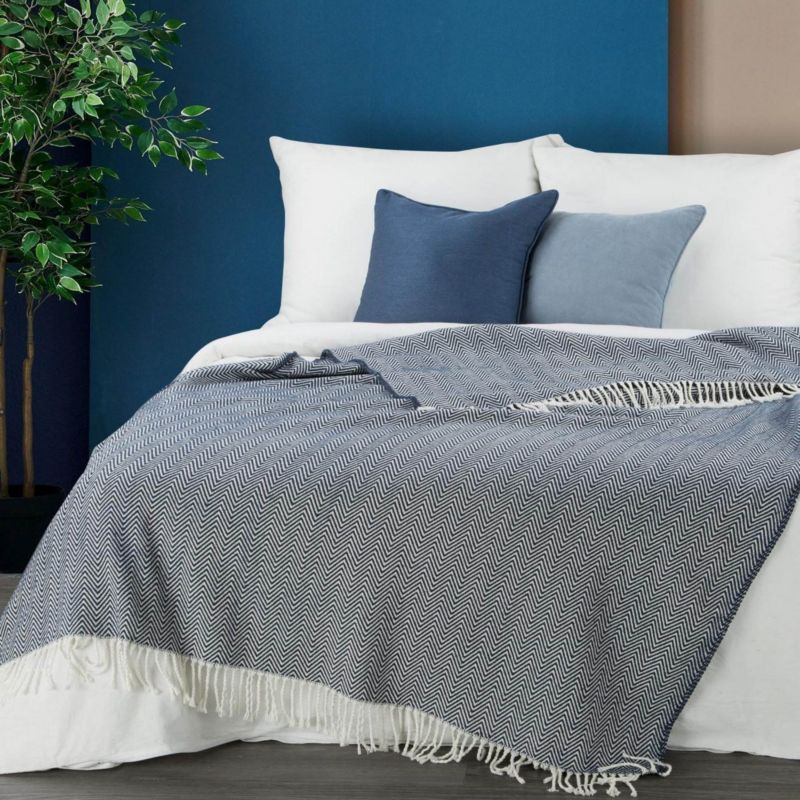 Eurofirany Pled plaid 180 x 220 cm i marineblå og creme