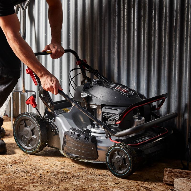 Erbauer GCV170 benzinplæneklipper med selvkørende funktion, 51 cm