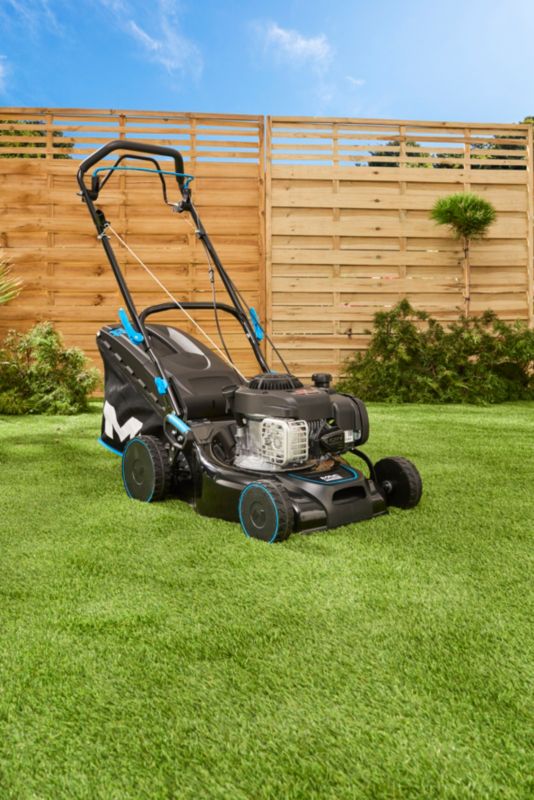 MacAllister B&S 300E benzinplæneklipper med fremdrift, 41 cm