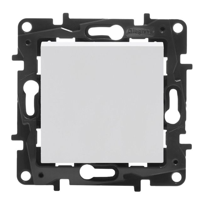 Legrand Niloe Step krydsafbryder hvid