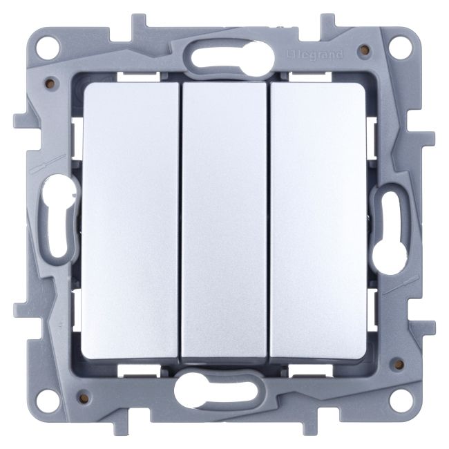 Trippelkontakt Legrand Niloe aluminium
