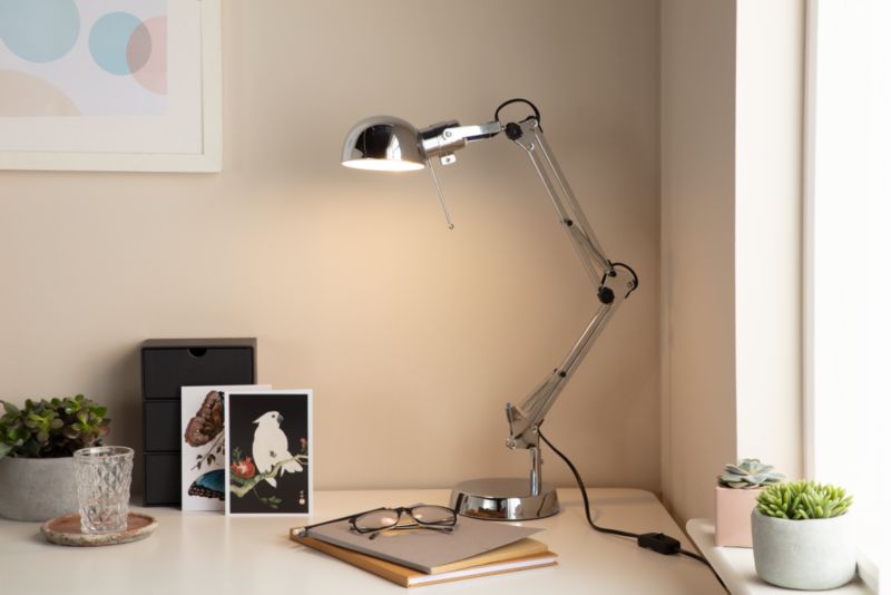 GoodHome Bakossi 1-punkts bordlampe E14 krom