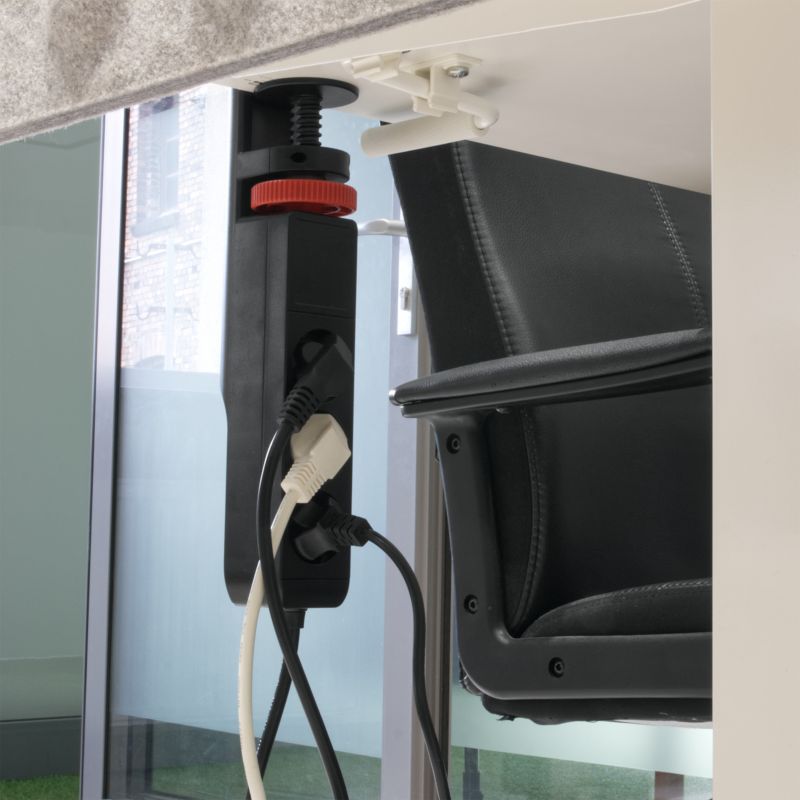 Underbordstribe DPM Solid med 3 jordede stik og USB