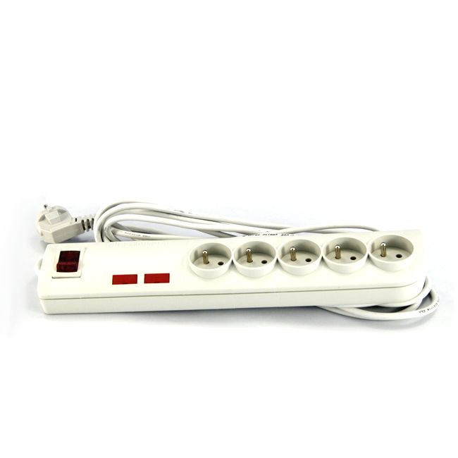 Elgotech overspændingsbeskytter med 5 stik, afbryder og jordforbindelse, 5 m kabel