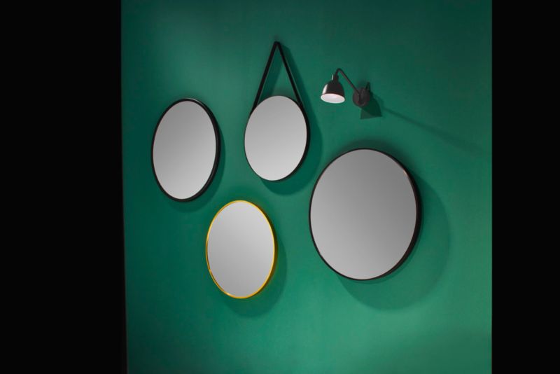 Rundt spejl Sepio 60 cm med gylden blank finish