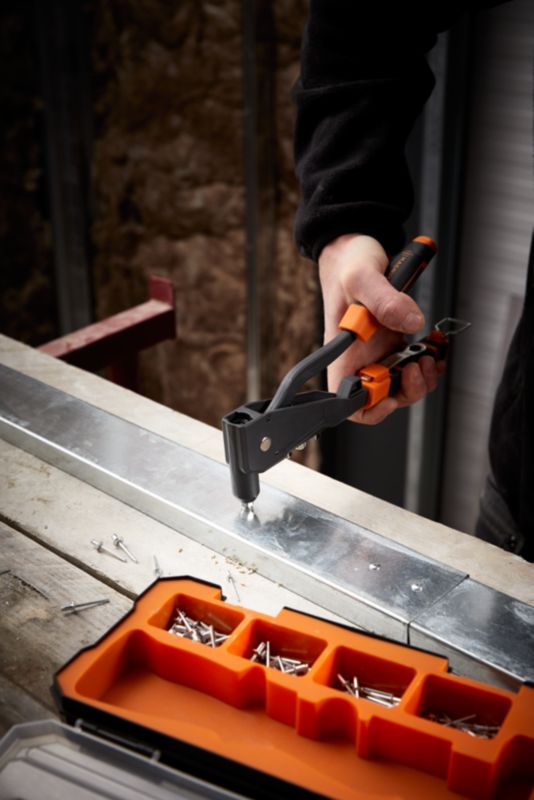 Magnusson nittemaskine til aluminiumnitter