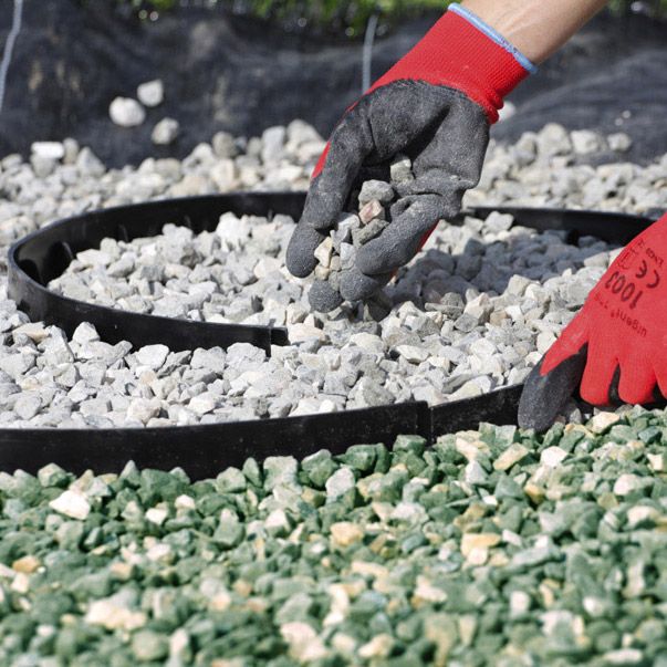 Prosperplast kantafgrænsning 480 cm med sorte pæle