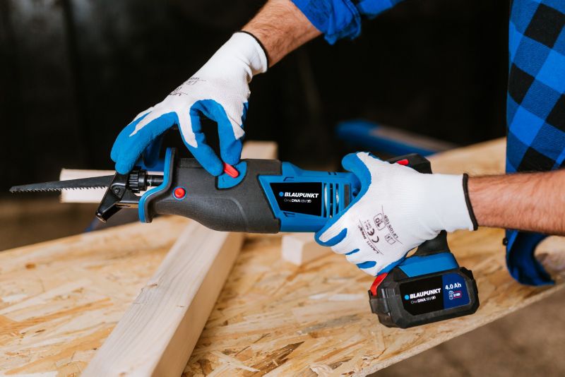 Blaupunkt CR7010 18V bajonetsav med 100 mm skærelængde, 1 stk.