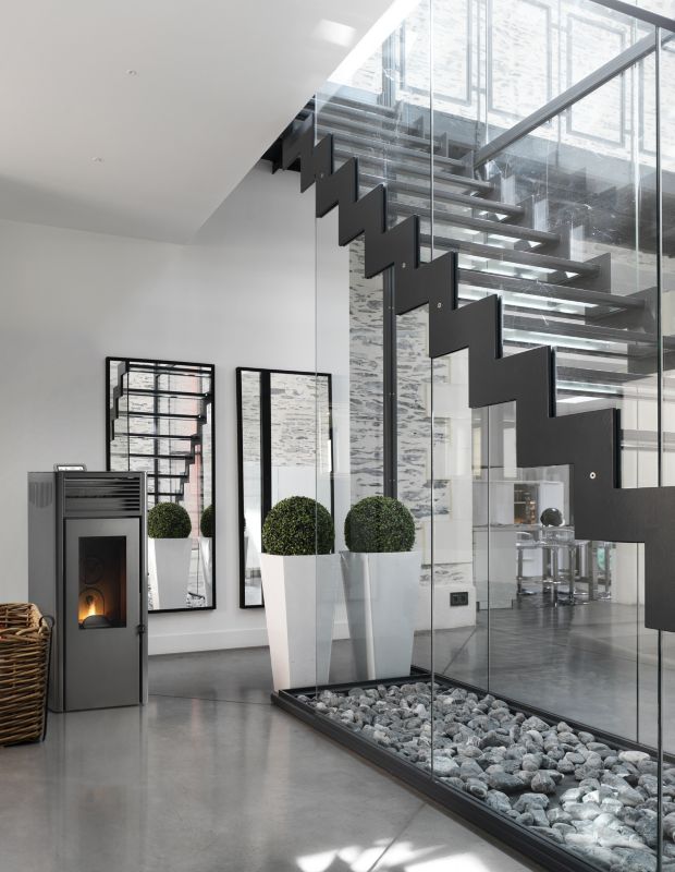 Nola 10 kW pelletovn i grå