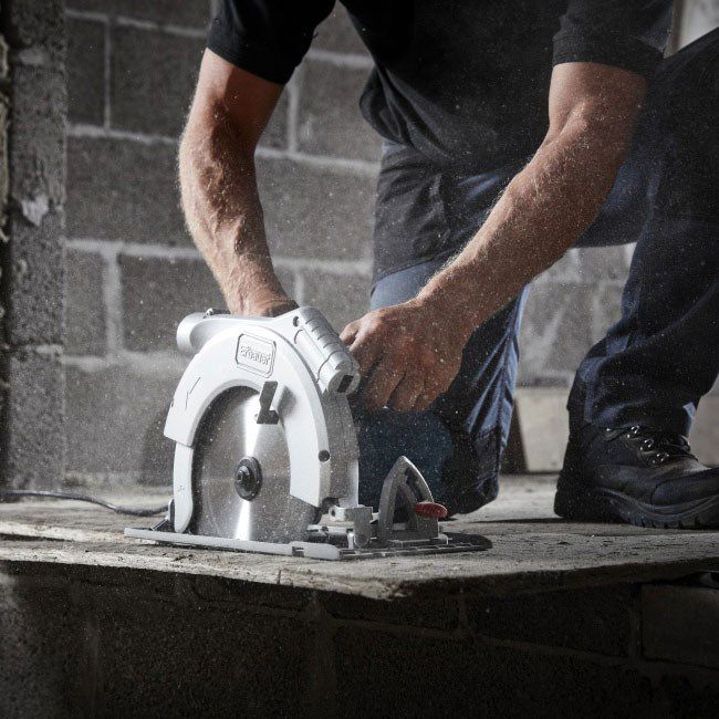 Erbauer rundsav 235 mm 2000 W