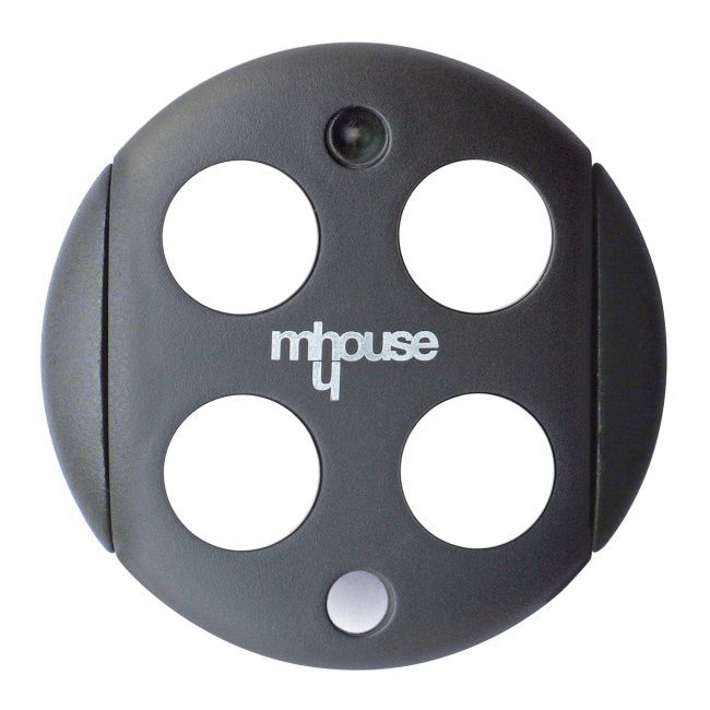 4-kanals fjernbetjening fra Polbram Steel Group til porte med automat