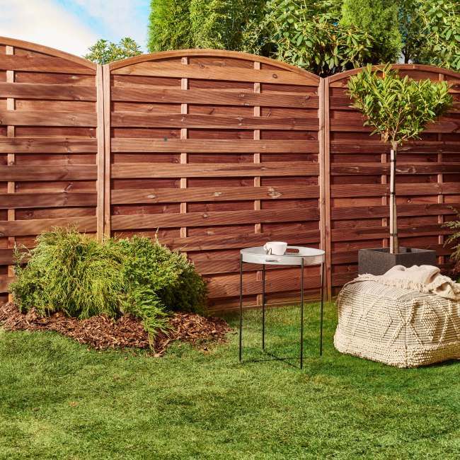 Blooma Arve hegn med bue 180 x 180 cm brun ramme 30 mm