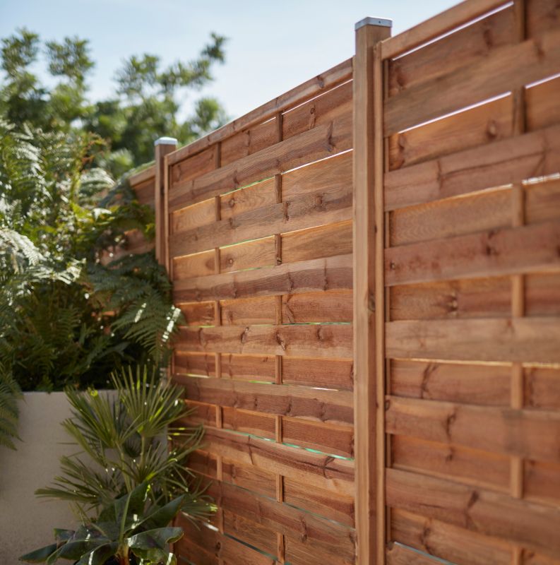 Træhegn Klikstrom 180 x 180 cm brun med ramme 40 x 60 mm