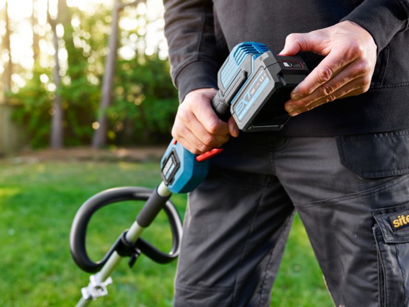 Erbauer 18 V 30 cm akku‑kanttrimmer uden batteri