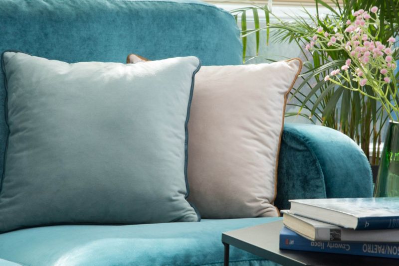 Dekorativ pude Mel 40 x 40 cm i mørkegrøn / honning