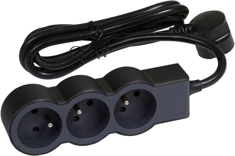 Legrand boligforlængerledning med 3 jordede stik, 3 m, sort