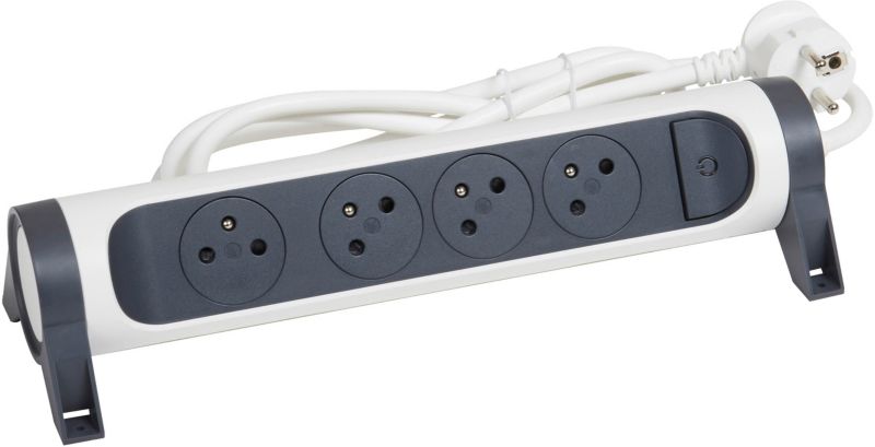 Legrand boligforlængerledning med 4 jordede stik, 3 m, hvid/sort