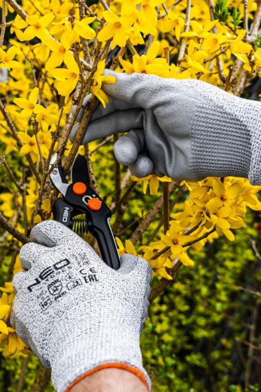 NEO TOOLS arbejdshandsker i skærebestandigt polyesterstrik, str. 8, grå, 1 par