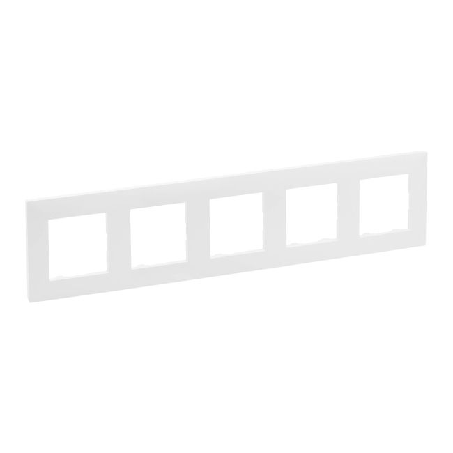 Legrand Niloe Step fem‑dobbelt ramme i hvid