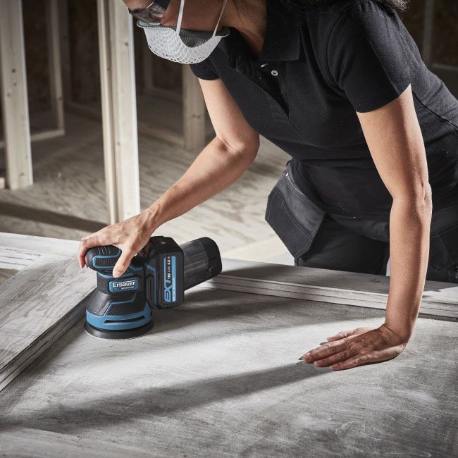 Erbauer 18 V ekscentersliber uden batteri