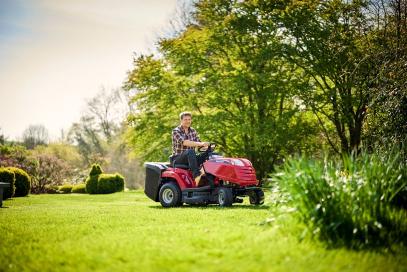 Mountfield MTF 84M ST 350 græstraktor med opsamler