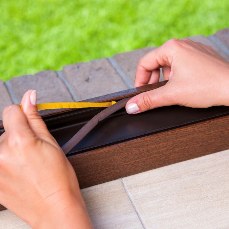 Tesa D-profil tætningsliste i brun, 6 m