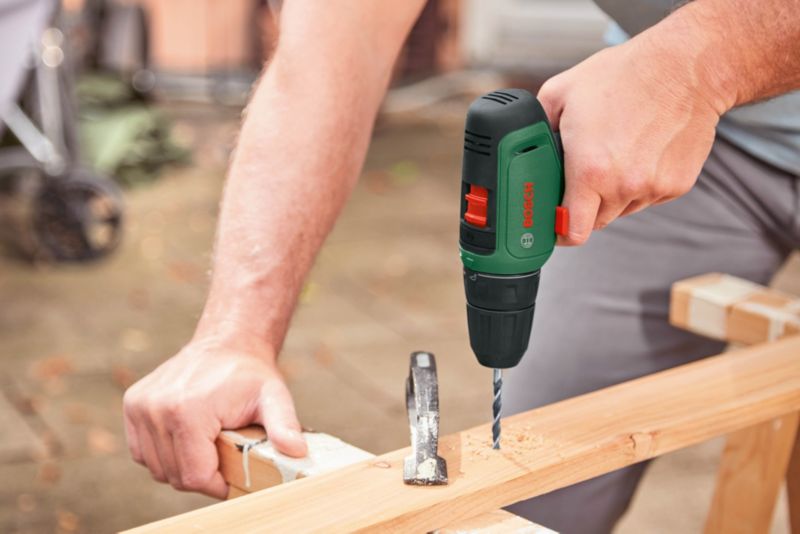 Bosch Easydrill 1200 akku-boremaskine og skruemaskine
