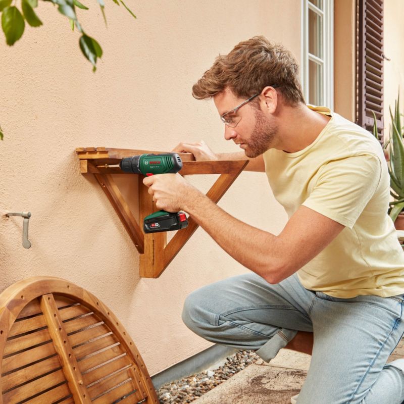 Bosch Easydrill 18 V - 40 akku-boremaskine og skruemaskine