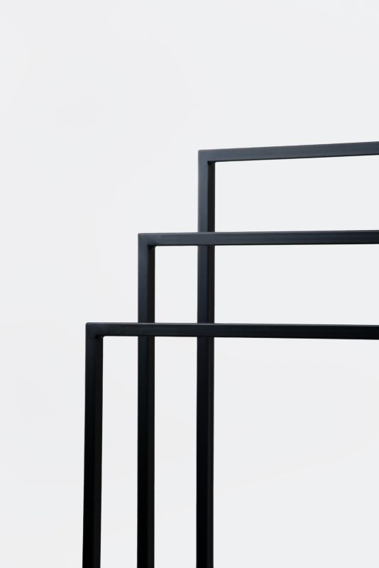 Håndklædeholder Your Loft Design Black & Wood 50x23x92 Clecy 1 stk.