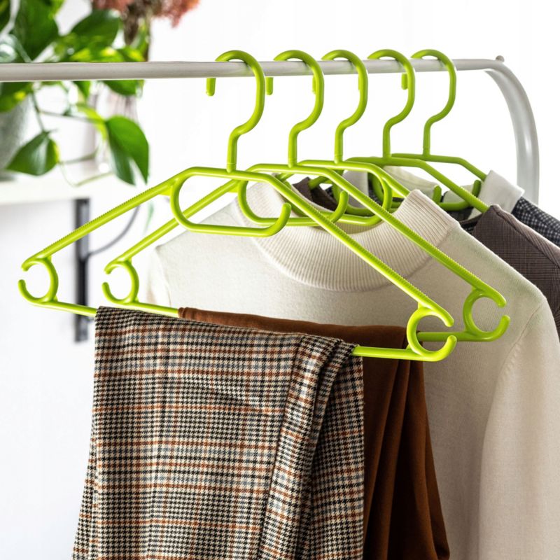 KADAX drejelig tøjbøjle i plastik, 5 stk.