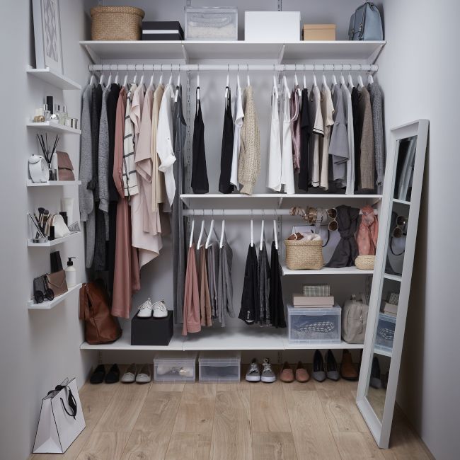 Oval vægbeslag Form Hang 27,5 cm hvid