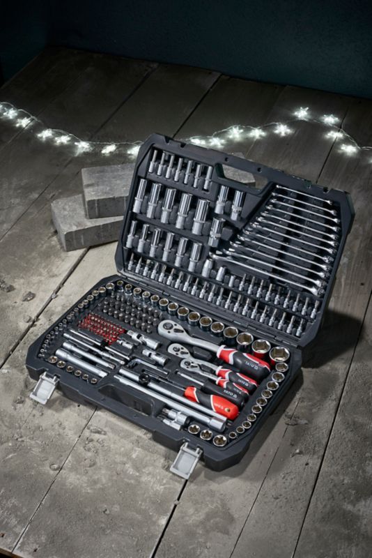 Yato værktøjssæt 1/2", 1/4" og 3/8" – 216 dele