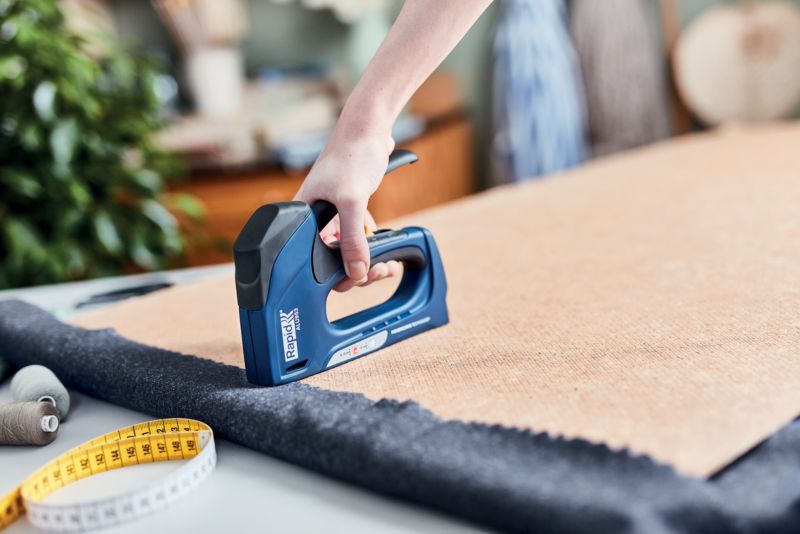 Aluminiums hæftepistol ALU953 Rapid