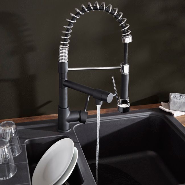 Bilbrough køkkenarmatur med sort, udtrækkelig tud