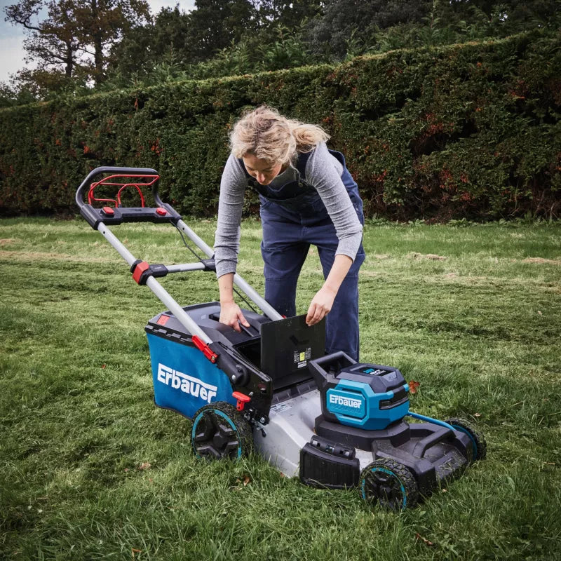 Batteridrevet Plæneklipper med Selvtræk 46 cm 36V ERT1043GLM
