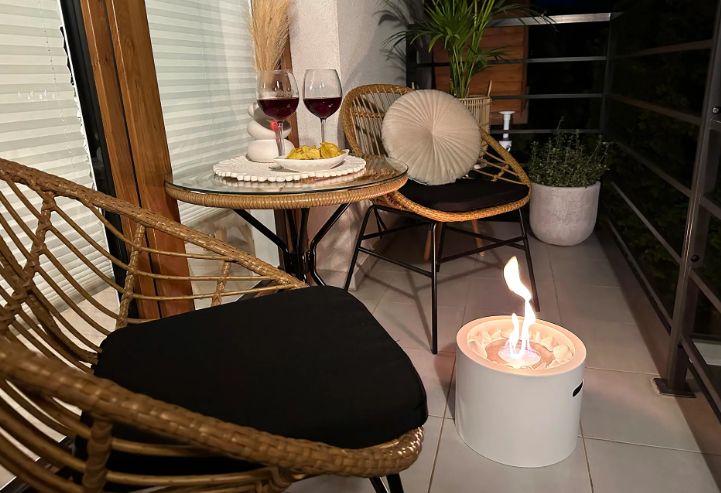 Fritstående biokamin BiokominkiGMT Moon Mini mat hvid 1 stk.