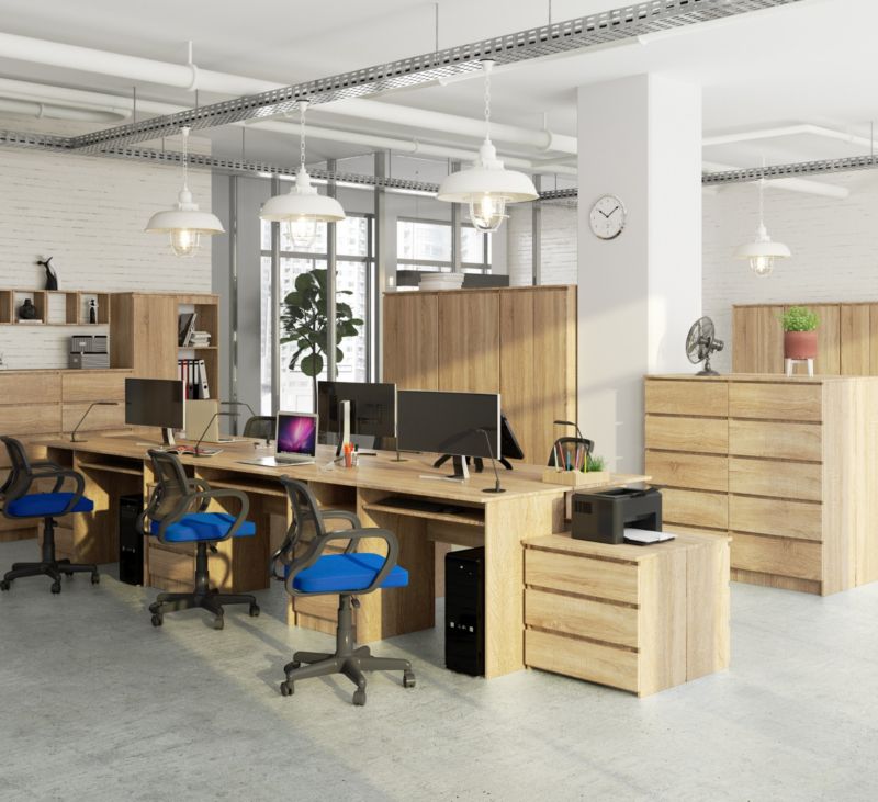 Akord CLP skrivebord i Sonoma eg 135 cm med 3 skuffer og 2 hylder, mat Sonoma eg, 135x60x77 cm, 1 stk.