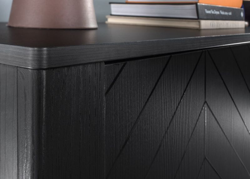 Bettso Lumi enkelt-dørs skrivebord i elegant sort til soveværelset, 1 stk.