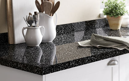 GoodHome Berberis laminatbord 3,8 x 62 x 300 cm i black star