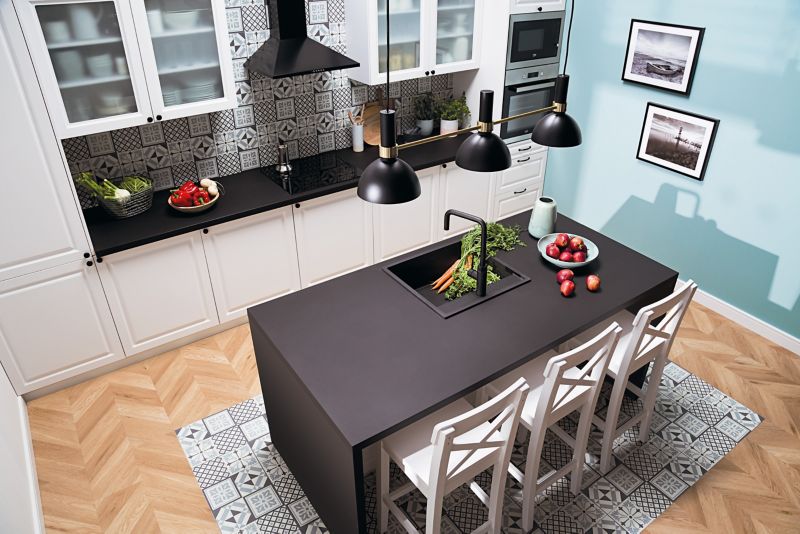 GoodHome Berberis laminatbord 3,8 x 62 x 300 cm supermat sort
